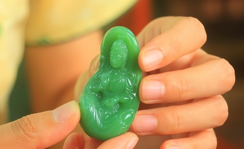 作品：碧玉粉绿.观音