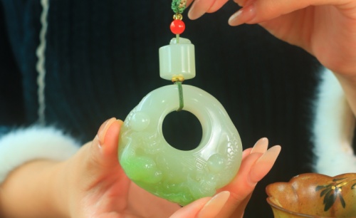 作品：龙行天下·扳指